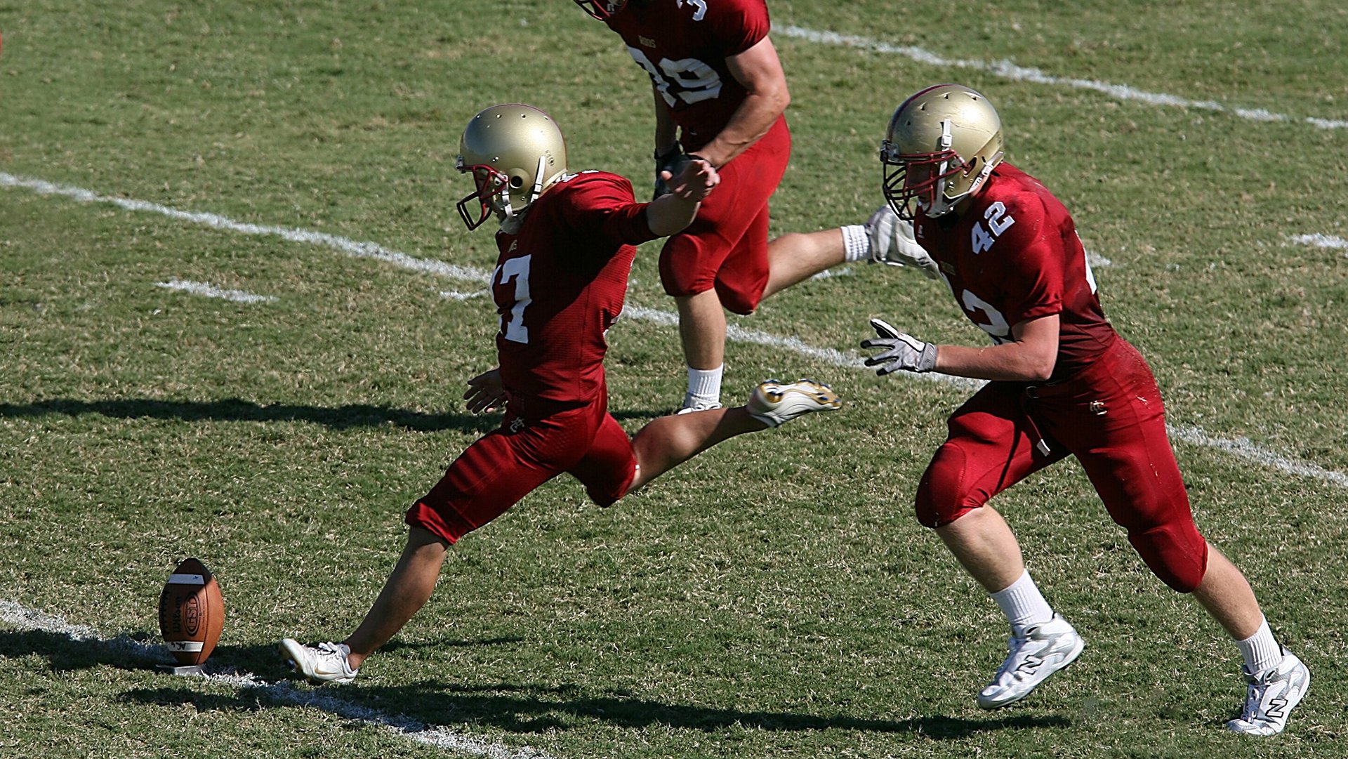 五大联赛是否通过反向组织传导打乱对手站位，五大联赛传控球队